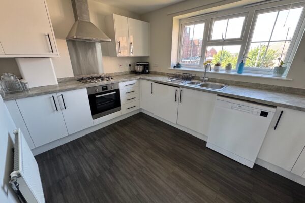 5 – 10 Fieldoaks Way *Under Offer*