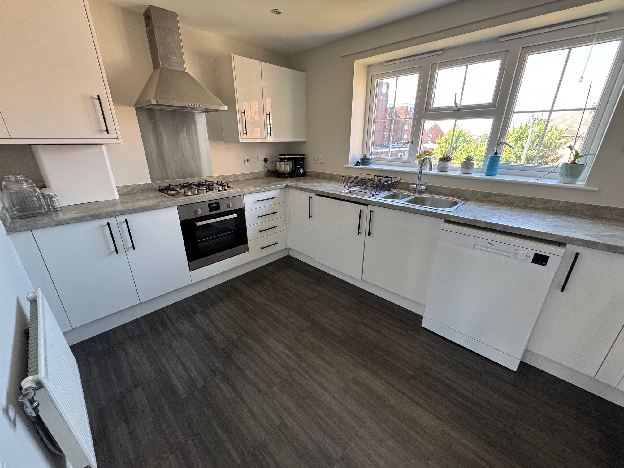 5 – 10 Fieldoaks Way *Under Offer*
