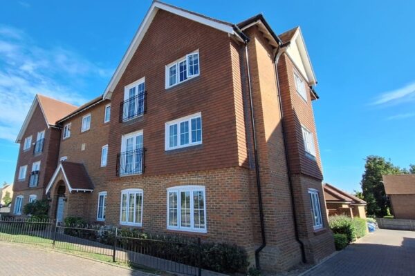 Flat 3 – 37 Preston Manor Road
